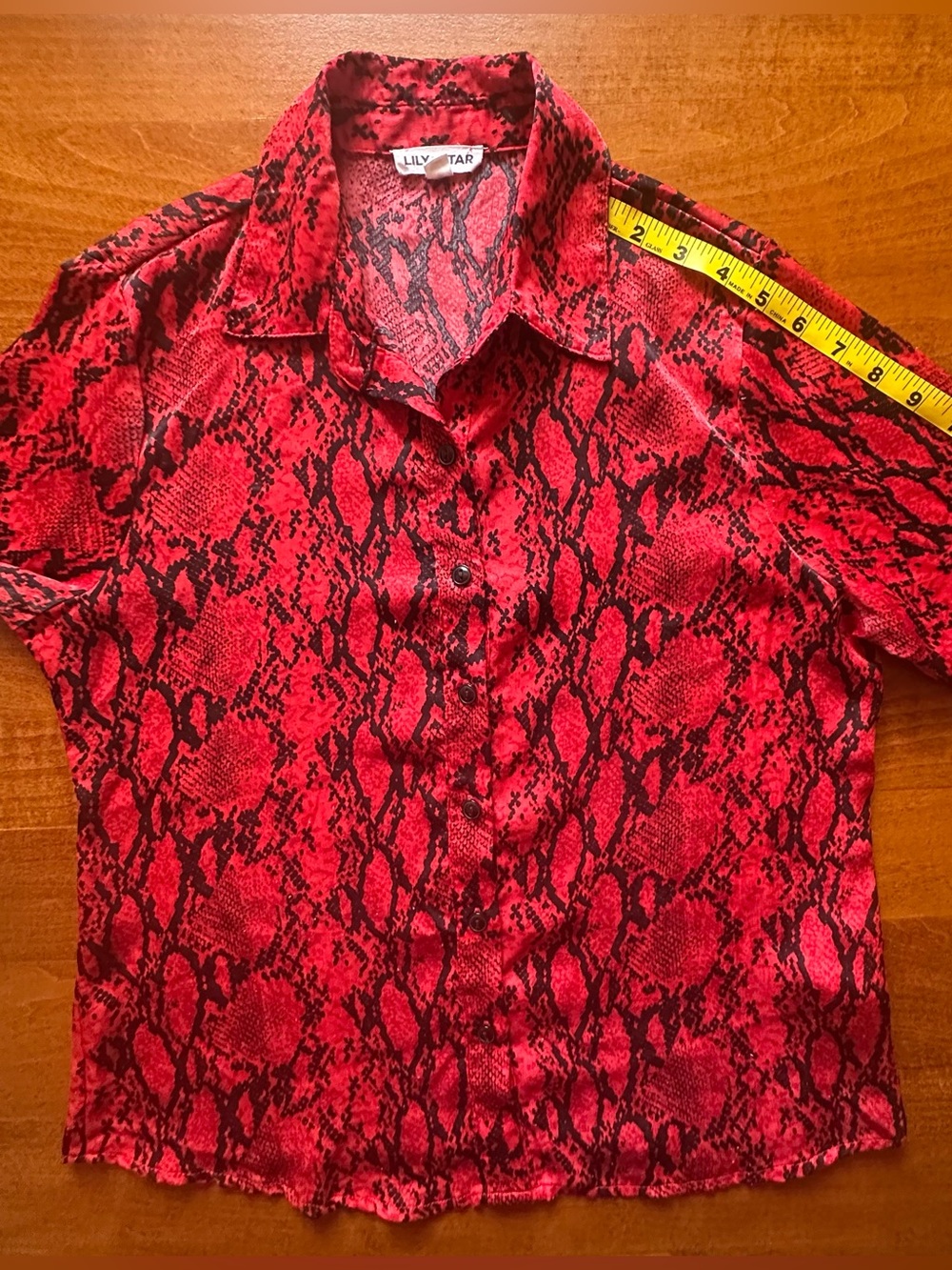Lily Star•snake print long-sleeve button-down blouse•small•polyester•red & black - Picture 14 of 16